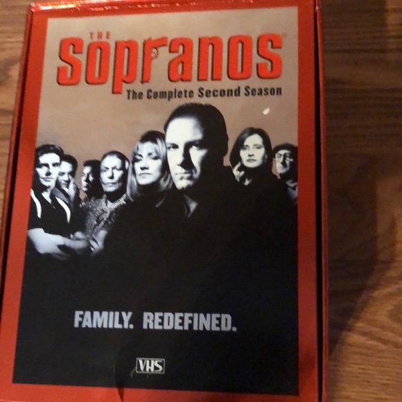 BRAND NEW SOPRANOS COMPLETE SECOND SEASON VHS. NEVER USED. - Picture 5 of 9